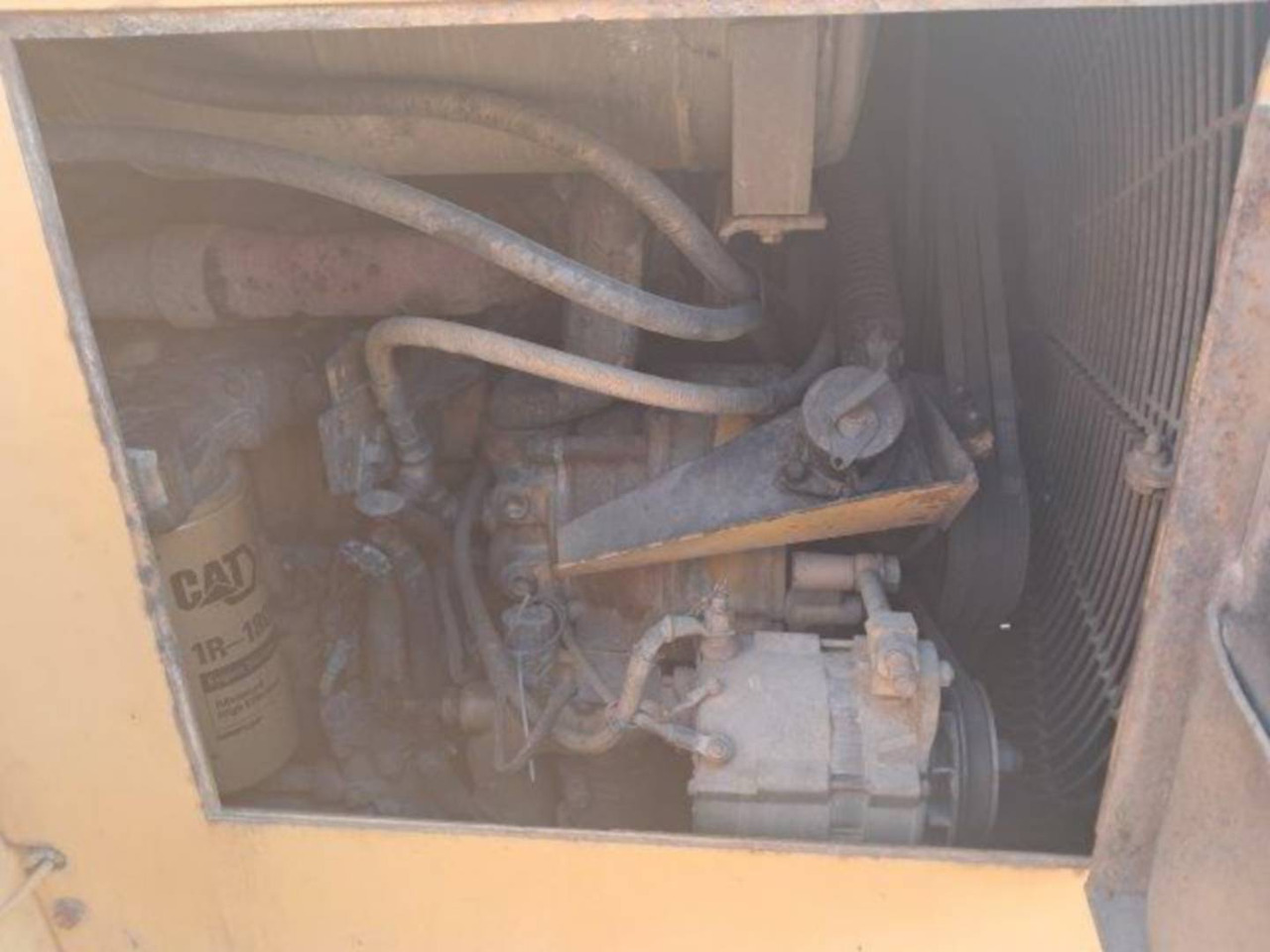 Strugač CAT 621F: slika 17