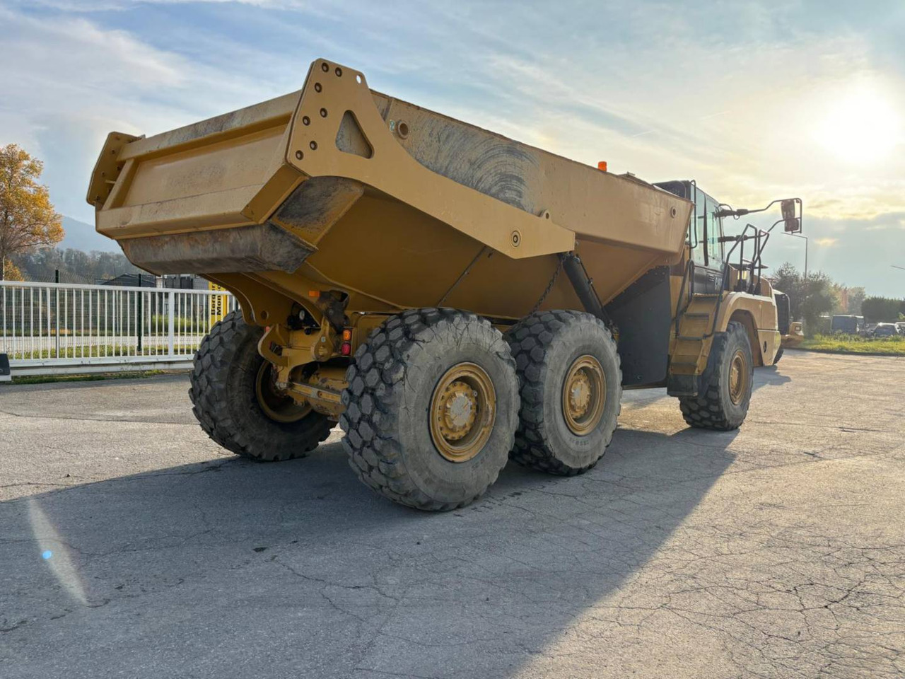 CAT 730 - Zglobni kiper: slika 4 CAT 730 - Zglobni kiper: slika 4