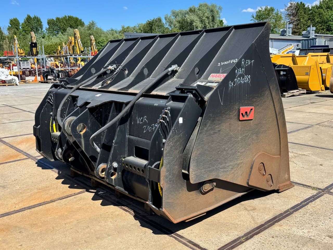 CAT 962 HIGH DUMP BUCKET 6.0 M3 - Kašika: slika 3 CAT 962 HIGH DUMP BUCKET 6.0 M3 - Kašika: slika 3