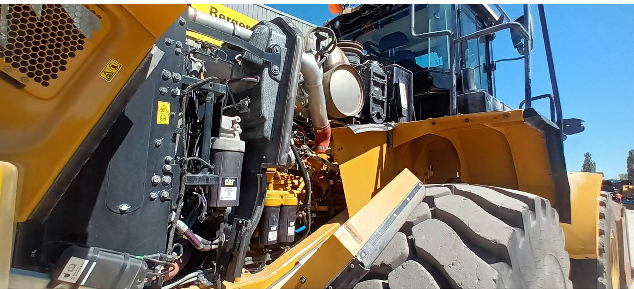 Utovarivač točkaš CAT 972 XE: slika 25