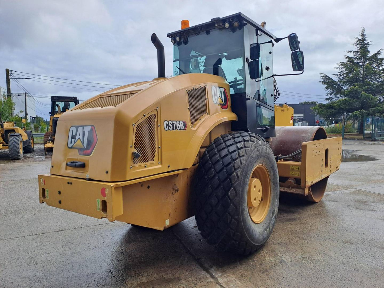 CAT CS76B 4F - Kompaktor: slika 3 CAT CS76B 4F - Kompaktor: slika 3