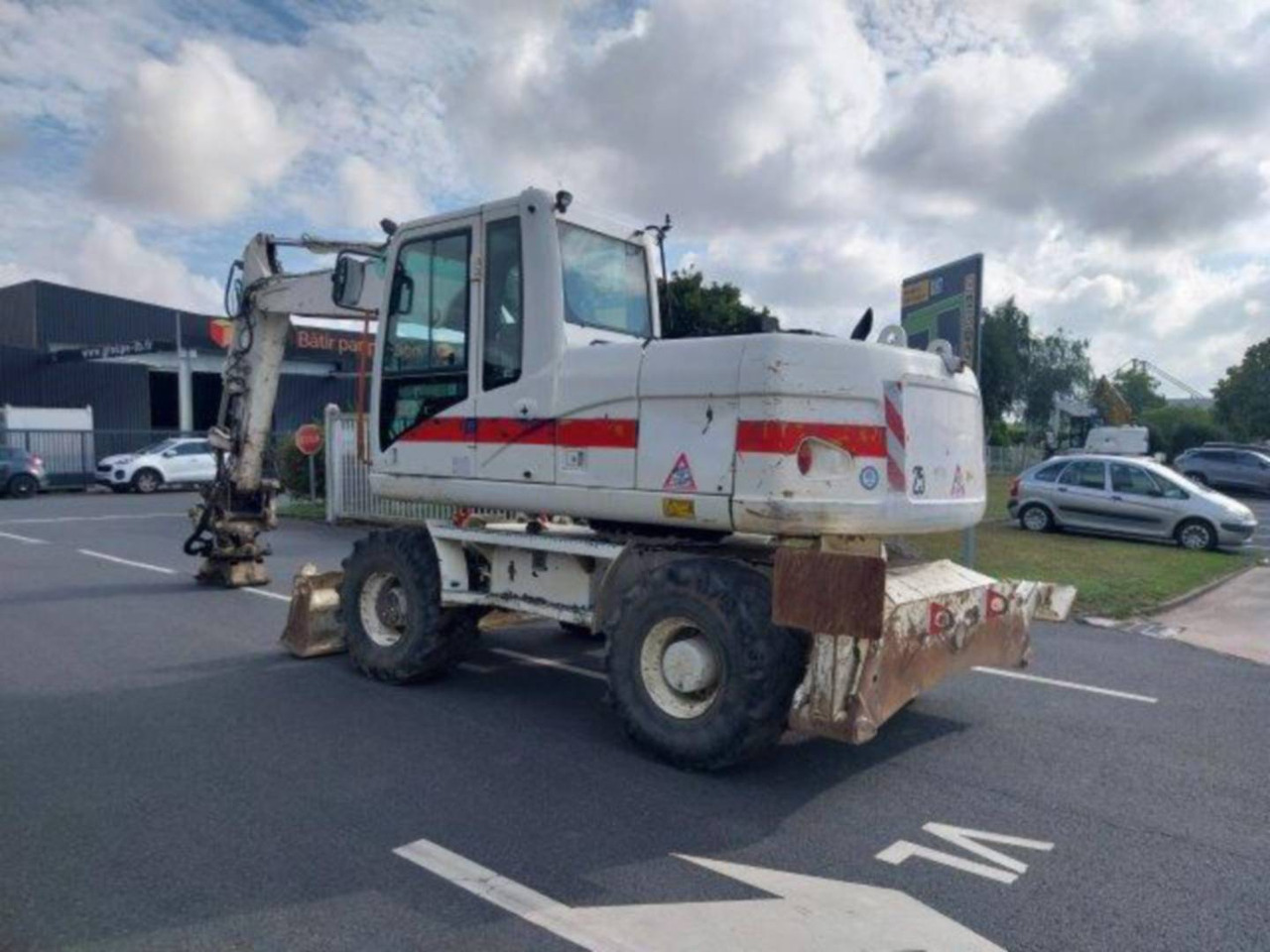 CAT M313D - Bager točkaš: slika 3 CAT M313D - Bager točkaš: slika 3