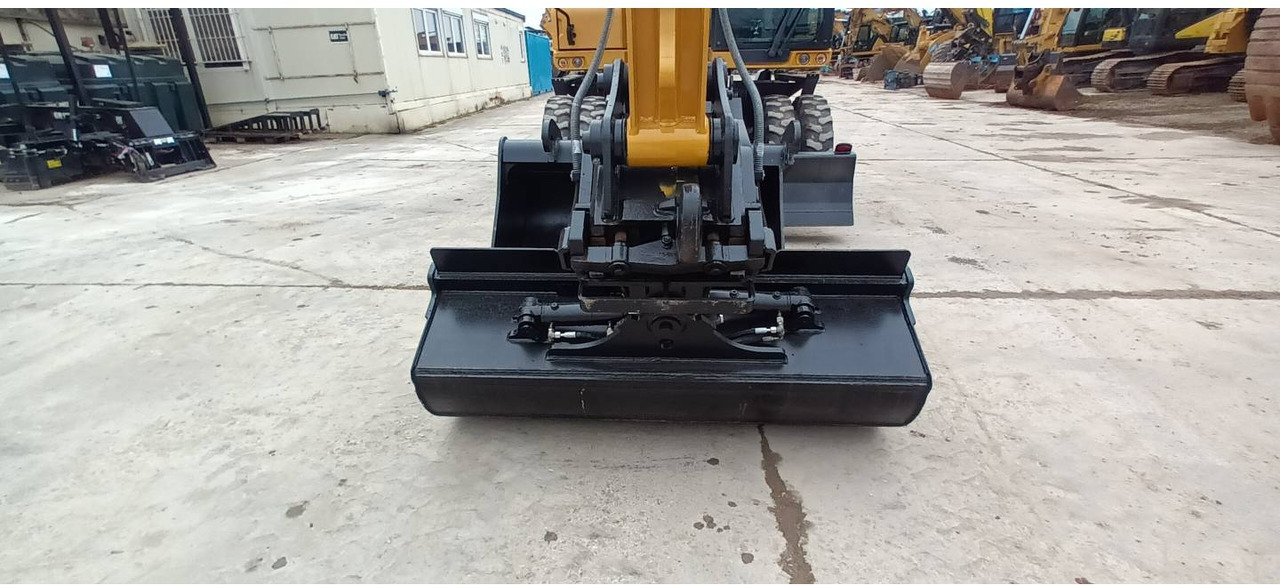 Bager točkaš CAT M314: slika 25