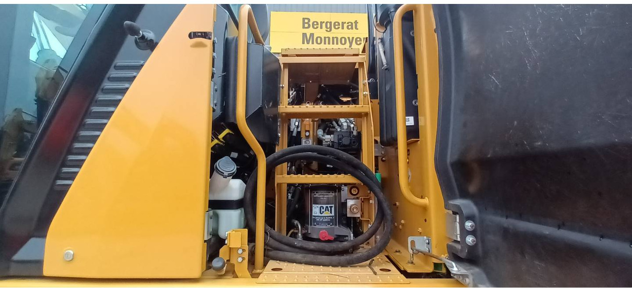 Bager točkaš CAT M314: slika 28