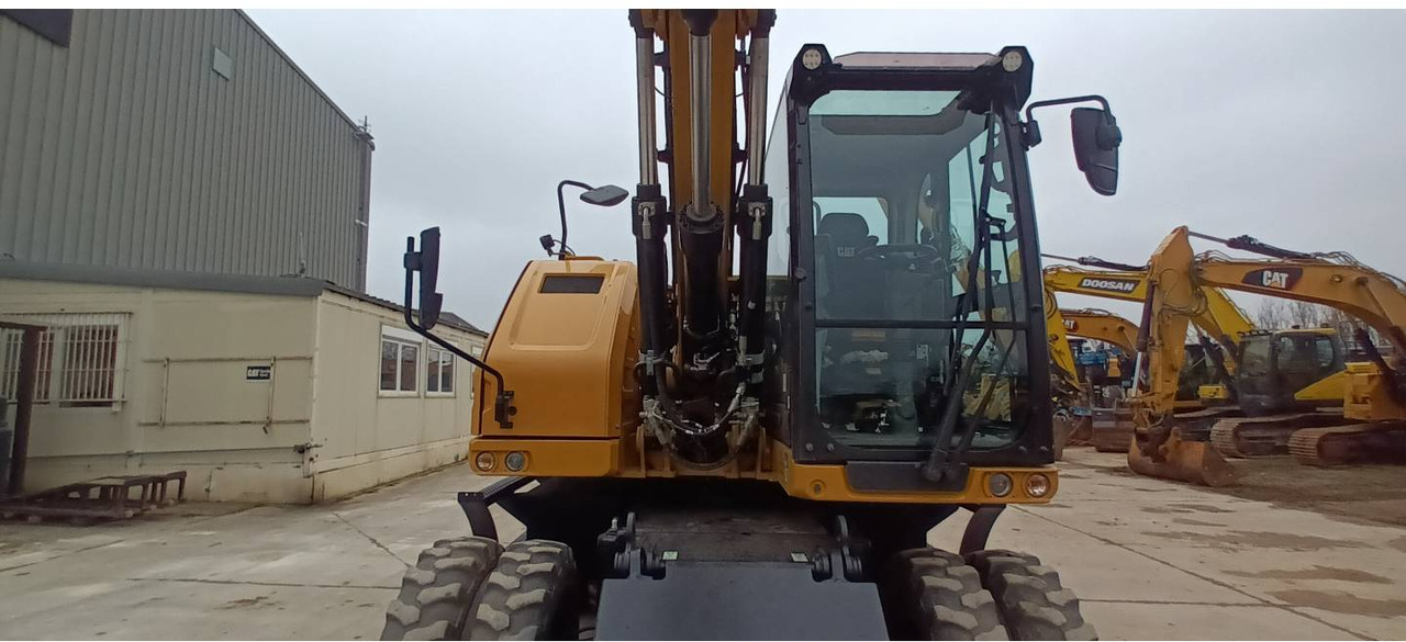 Bager točkaš CAT M314: slika 18