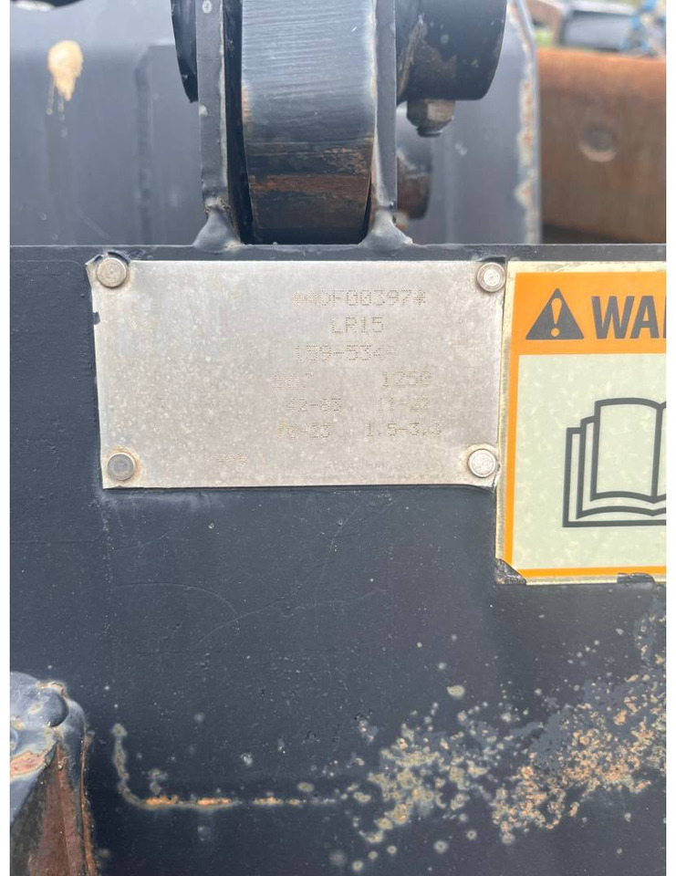 CAT RATEAU PAYSAGE/LR15 - Prevrtač/ Grabuljač: slika 2 CAT RATEAU PAYSAGE/LR15 - Prevrtač/ Grabuljač: slika 2