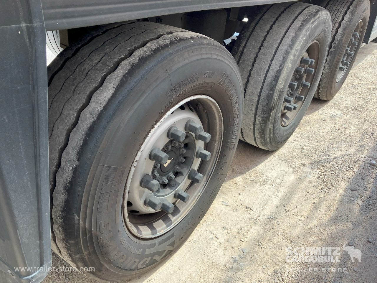 SCHMITZ Semiremolque Frigo Standard - Izotermička poluprikolica: slika 2 SCHMITZ Semiremolque Frigo Standard - Izotermička poluprikolica: slika 2