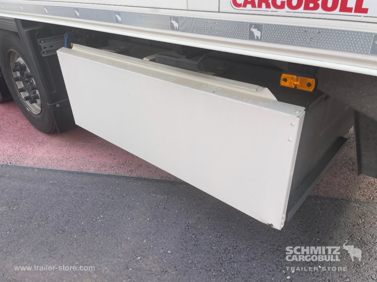 SCHMITZ Semiremolque Frigo Standard - Izotermička poluprikolica: slika 4 SCHMITZ Semiremolque Frigo Standard - Izotermička poluprikolica: slika 4