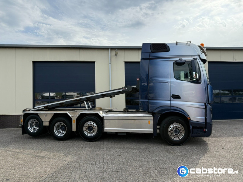 Mercedes-Benz ACTROS 3663 Euro 6 - 8x2 - RETARDER - Bouwjaar 09-2017 - 30 Ton's Container Kabelsysteem - Km 476.892 - Good condition - Kamion sa kablovskim sistemom: slika 3 Mercedes-Benz ACTROS 3663 Euro 6 - 8x2 - RETARDER - Bouwjaar 09-2017 - 30 Ton's Container Kabelsysteem - Km 476.892 - Good condition - Kamion sa kablovskim sistemom: slika 3