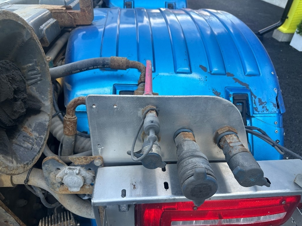 Kamion sa hidrauličnom kukom DAF XF 530 6x2*4: slika 9