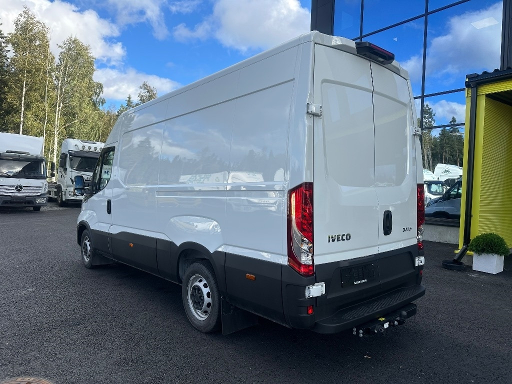 Iveco Daily 35S16A8 12m3 k-auto - Furgon: slika 5 Iveco Daily 35S16A8 12m3 k-auto - Furgon: slika 5