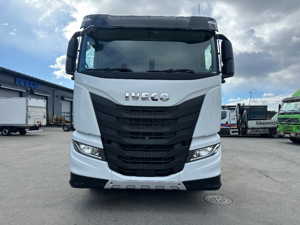 Iveco X-Way AS260X530 heti toimitukseen - Kamion sa golom šasijom i zatvorenom kabinom: slika 2 Iveco X-Way AS260X530 heti toimitukseen - Kamion sa golom šasijom i zatvorenom kabinom: slika 2