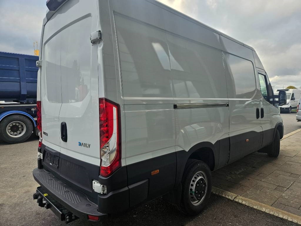 Iveco eDaily 42S14 12m3 - Furgon, Električno dostavno vozilo: slika 3 Iveco eDaily 42S14 12m3 - Furgon, Električno dostavno vozilo: slika 3