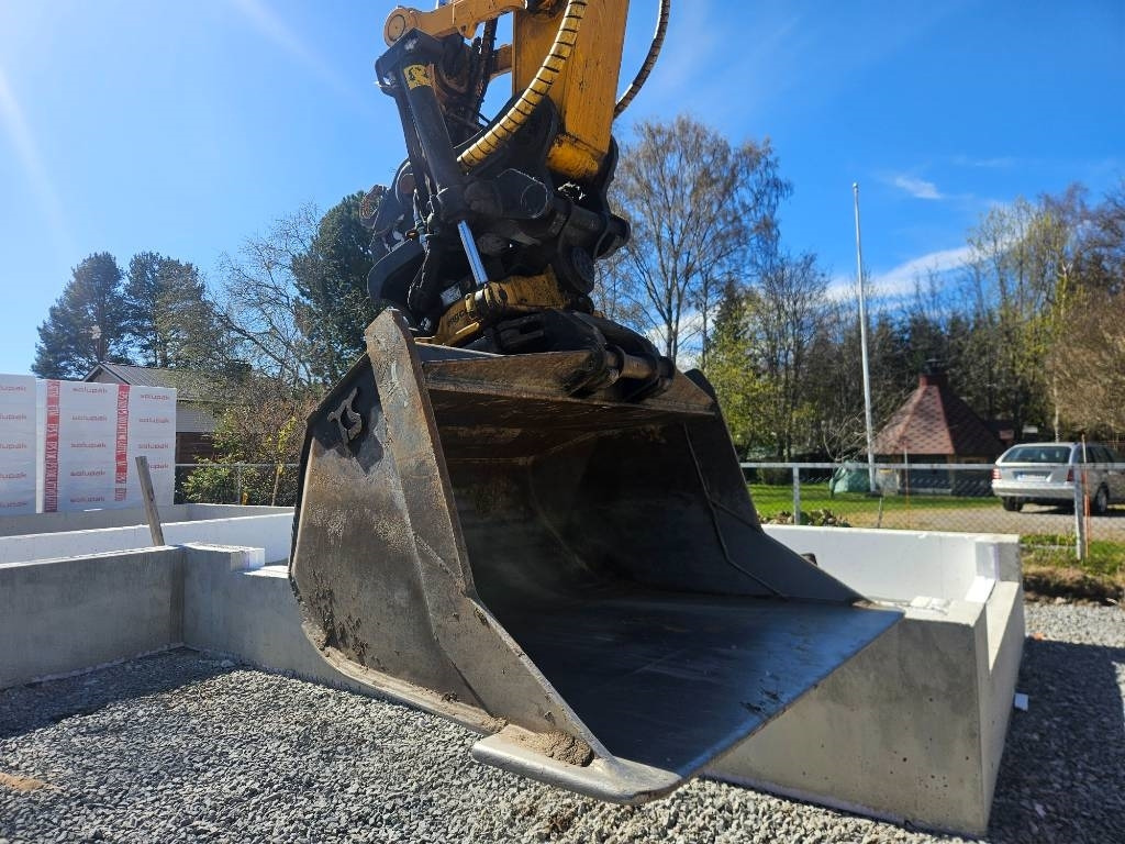 JCB 245 XLR - Bager guseničar: slika 2 JCB 245 XLR - Bager guseničar: slika 2