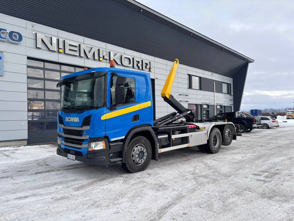 Scania P 360 - Kamion sa hidrauličnom kukom: slika 1 Scania P 360 - Kamion sa hidrauličnom kukom: slika 1