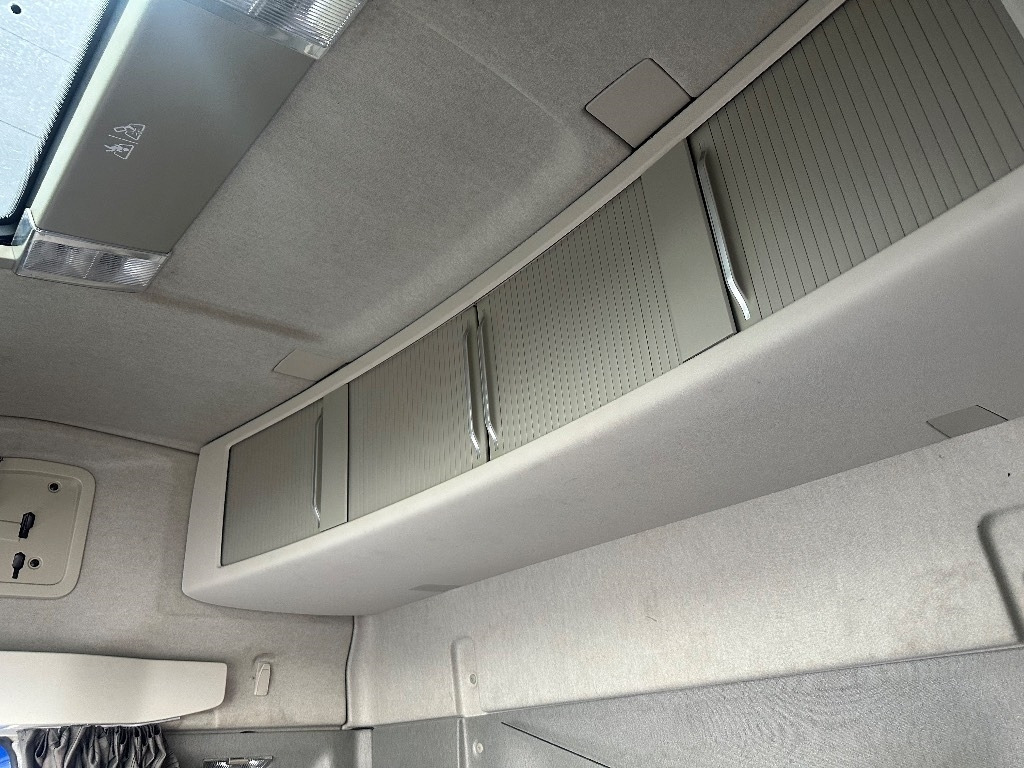 Kamion sa hidrauličnom kukom Volvo FH13 540 6x2 Manuaali: slika 15