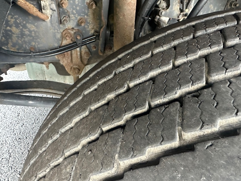 Kamion sa hidrauličnom kukom Volvo FH13 540 6x2 Manuaali: slika 9