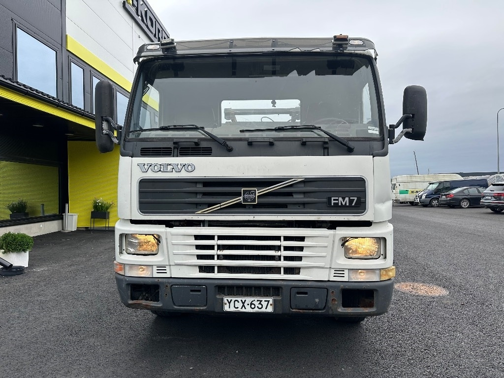 Volvo FM7 4x2 vaijerilaitteilla - Kamion za utovaranje kontejnera: slika 2 Volvo FM7 4x2 vaijerilaitteilla - Kamion za utovaranje kontejnera: slika 2
