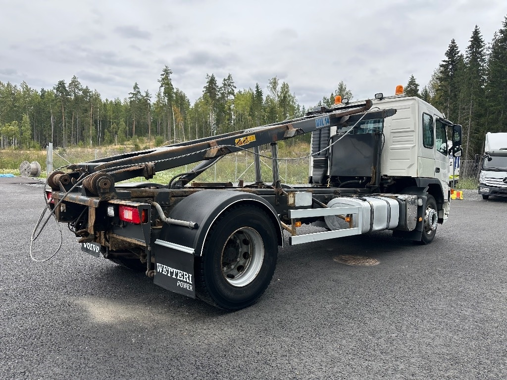 Volvo FM9 4x2 vaijerilaitteilla - Kamion za utovaranje kontejnera: slika 4 Volvo FM9 4x2 vaijerilaitteilla - Kamion za utovaranje kontejnera: slika 4