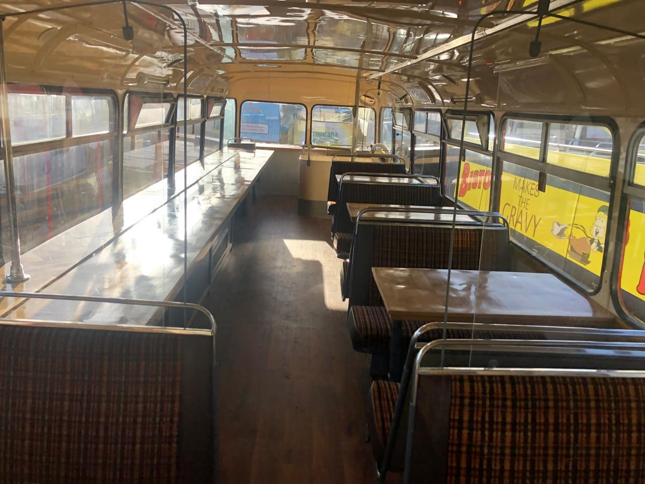 Bristol MOBILE BAR CAFE or RESTAURANT - Autobus na sprat: slika 4 Bristol MOBILE BAR CAFE or RESTAURANT - Autobus na sprat: slika 4