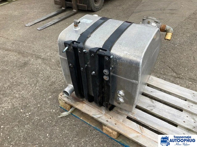 Hydraulik tank aluminum 225L - Hidraulični rezervoar za Kamion: slika 3 Hydraulik tank aluminum 225L - Hidraulični rezervoar za Kamion: slika 3