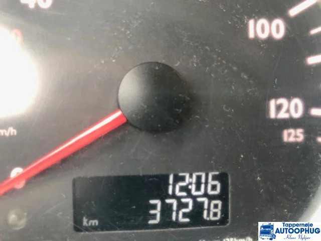 Kamion sa zatvorenim sandukom MAN TGL 7.150: slika 11 Kamion sa zatvorenim sandukom MAN TGL 7.150: slika 11