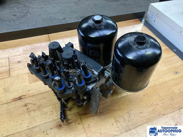 Scania APS Air dryer Scania 3012234 , 2897063 - Električni sistem za Kamion: slika 1 Scania APS Air dryer Scania 3012234 , 2897063 - Električni sistem za Kamion: slika 1