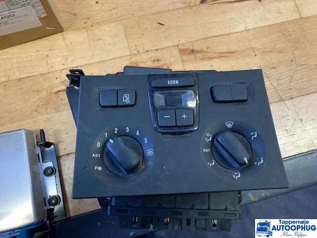 Scania ECU GMS P/N: 2148226 / 2559113 - Upravljačka jedinica za Kamion: slika 3 Scania ECU GMS P/N: 2148226 / 2559113 - Upravljačka jedinica za Kamion: slika 3