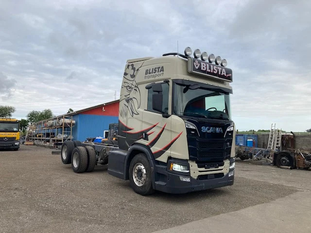 Scania R650 6X2 Retarder - Kamion sa golom šasijom i zatvorenom kabinom: slika 2 Scania R650 6X2 Retarder - Kamion sa golom šasijom i zatvorenom kabinom: slika 2