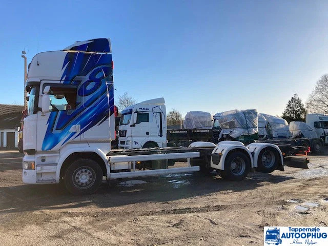 Scania R730 6X2 ONLY PARTS - Kamion sa golom šasijom i zatvorenom kabinom: slika 3 Scania R730 6X2 ONLY PARTS - Kamion sa golom šasijom i zatvorenom kabinom: slika 3