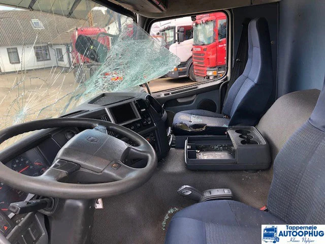 Hladnjača Volvo FM300 6X2 Coolbox: slika 6