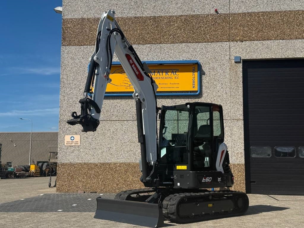 Bobcat E60 R2, 2024, 54 hours!! - Bager guseničar: slika 2 Bobcat E60 R2, 2024, 54 hours!! - Bager guseničar: slika 2