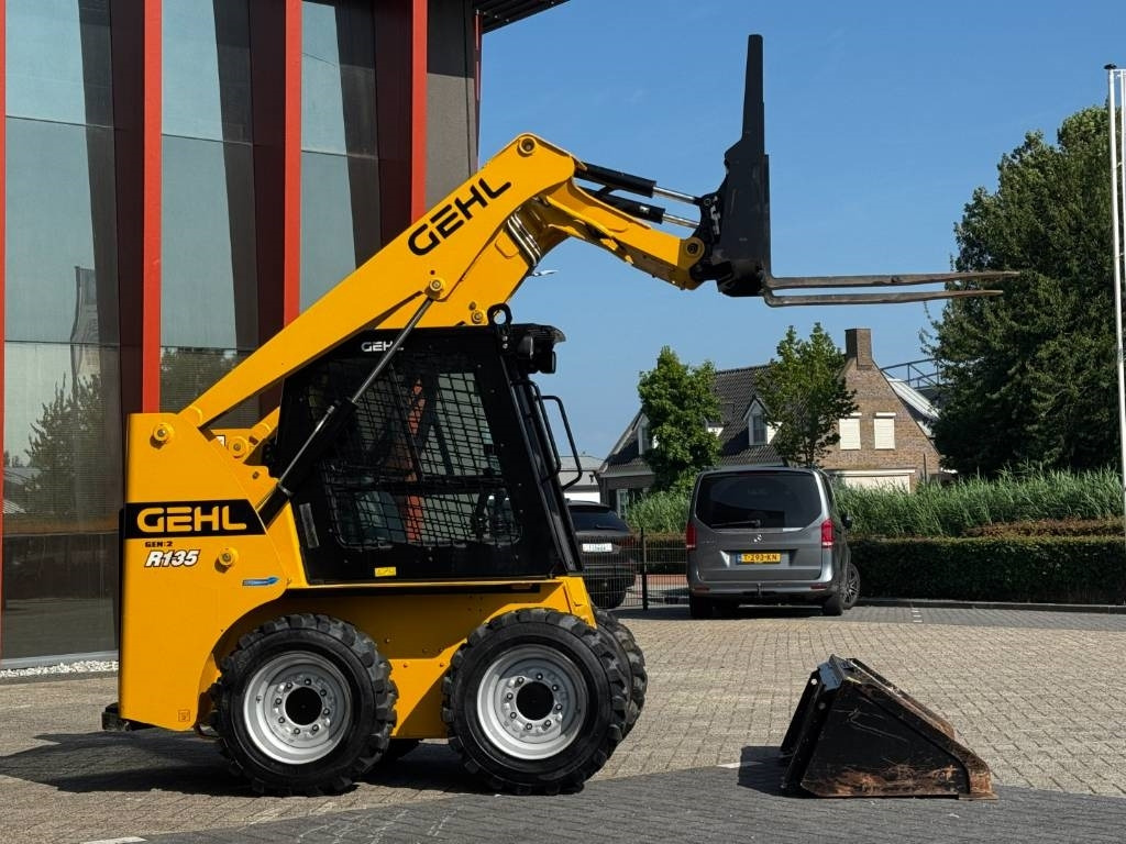 Gehl R135 / Manitou 1350R Skid Steer, 2022 - Mini utovarivač: slika 5 Gehl R135 / Manitou 1350R Skid Steer, 2022 - Mini utovarivač: slika 5