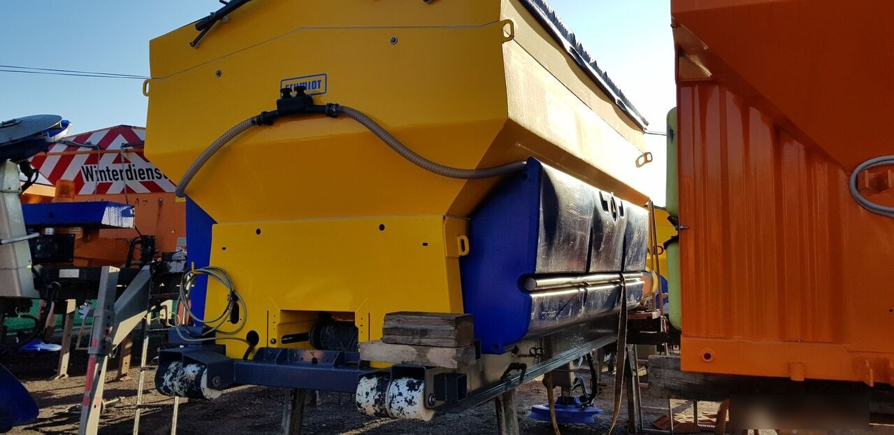 Schmidt STRATOS - Rasipač peska/ Soli za Korisno/ Posebno vozilo: slika 5 Schmidt STRATOS - Rasipač peska/ Soli za Korisno/ Posebno vozilo: slika 5