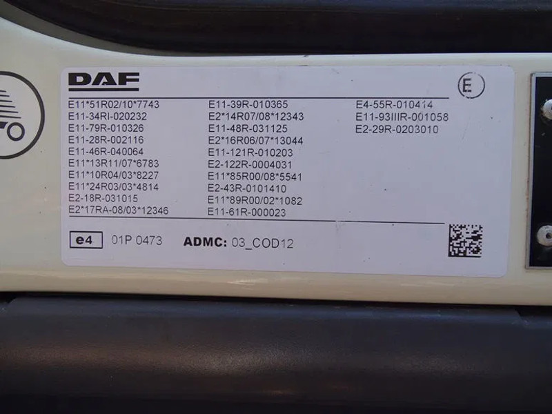 DAF LF 260 16 TON SLEEPER BOX 720X250X244 LBW 1.5 T - Kamion sa zatvorenim sandukom: slika 5 DAF LF 260 16 TON SLEEPER BOX 720X250X244 LBW 1.5 T - Kamion sa zatvorenim sandukom: slika 5