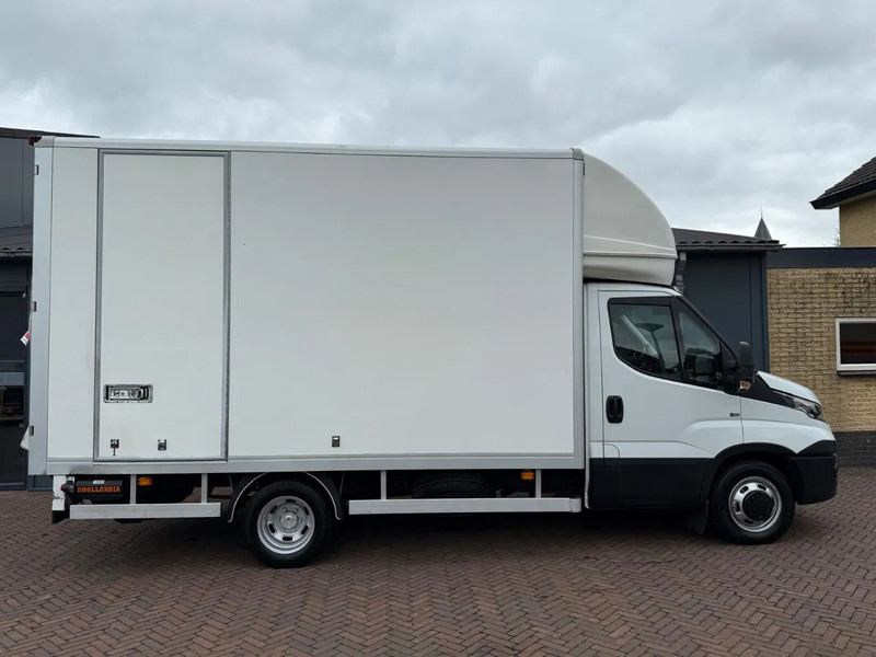 Iveco Daily 35C17 Automaat Cam Dhol. laadk Trekha. 3 zits Airco Navi - Dostavno vozilo sa zatvorenim sandukom: slika 2 Iveco Daily 35C17 Automaat Cam Dhol. laadk Trekha. 3 zits Airco Navi - Dostavno vozilo sa zatvorenim sandukom: slika 2