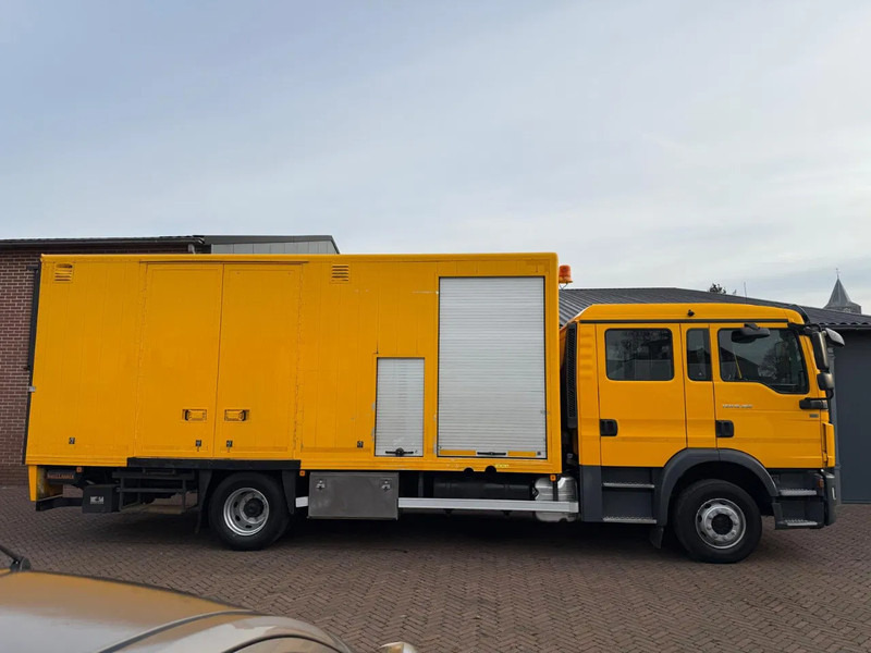 MAN TGM 15.250 E6 DC FUELSTATION ATLAS COPCO WaterTank - Kamion sa zatvorenim sandukom: slika 2 MAN TGM 15.250 E6 DC FUELSTATION ATLAS COPCO WaterTank - Kamion sa zatvorenim sandukom: slika 2