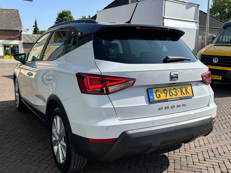 SEAT Arona 1.0 TSI Style Business Intense Dealeronderhouden Cruise Clima Navi Camera Parkeersensoren Lmv - Hečbek: slika 2 SEAT Arona 1.0 TSI Style Business Intense Dealeronderhouden Cruise Clima Navi Camera Parkeersensoren Lmv - Hečbek: slika 2