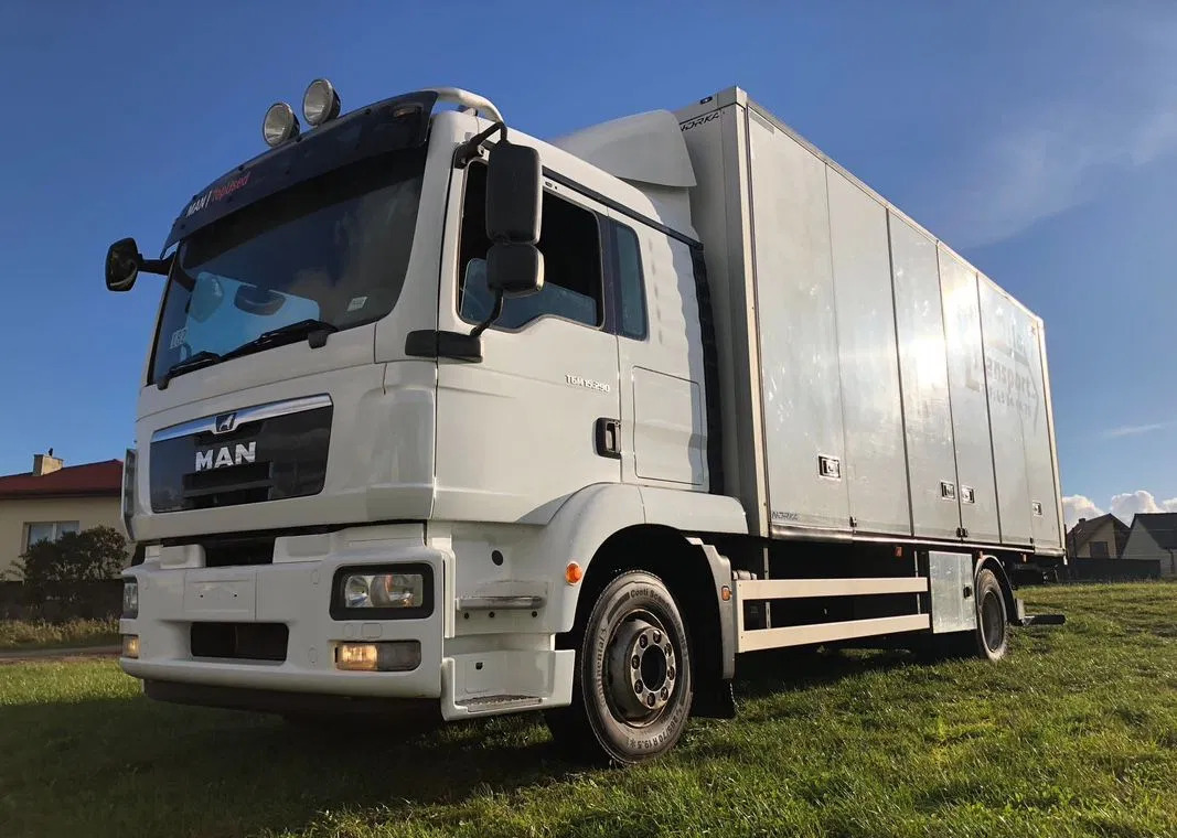 MAN 15.290 Winda Bok otwierany 18 Palet - Izotermički kamion: slika 1 MAN 15.290 Winda Bok otwierany 18 Palet - Izotermički kamion: slika 1