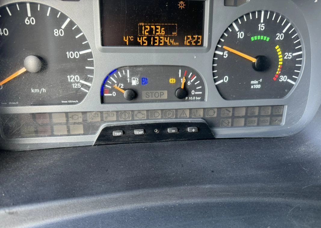 MERCEDES-BENZ ATEGO 1324 Sprowadzony - Izotermički kamion: slika 5 MERCEDES-BENZ ATEGO 1324 Sprowadzony - Izotermički kamion: slika 5