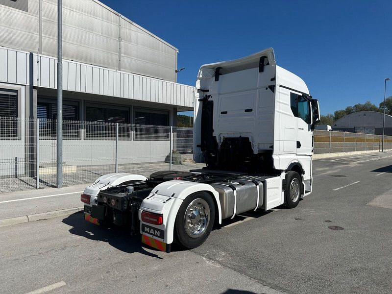 MAN TGX 18.520 LLS-U - Tegljač: slika 4 MAN TGX 18.520 LLS-U - Tegljač: slika 4