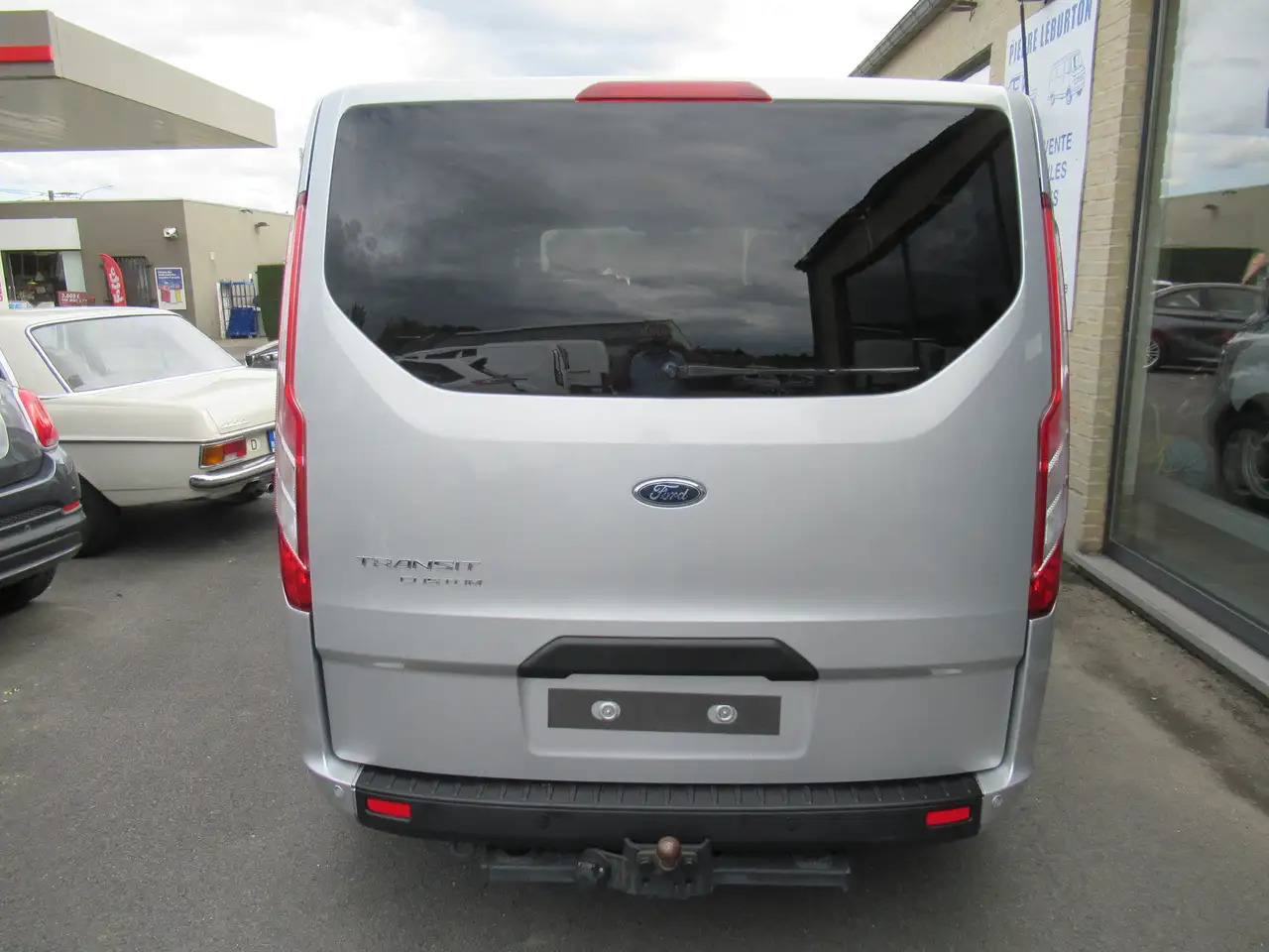 Ford Transit Custom 2.0 TDCi L2H1 Ambiente 23900€+TVA/BTW - Putnički kombi: slika 4 Ford Transit Custom 2.0 TDCi L2H1 Ambiente 23900€+TVA/BTW - Putnički kombi: slika 4