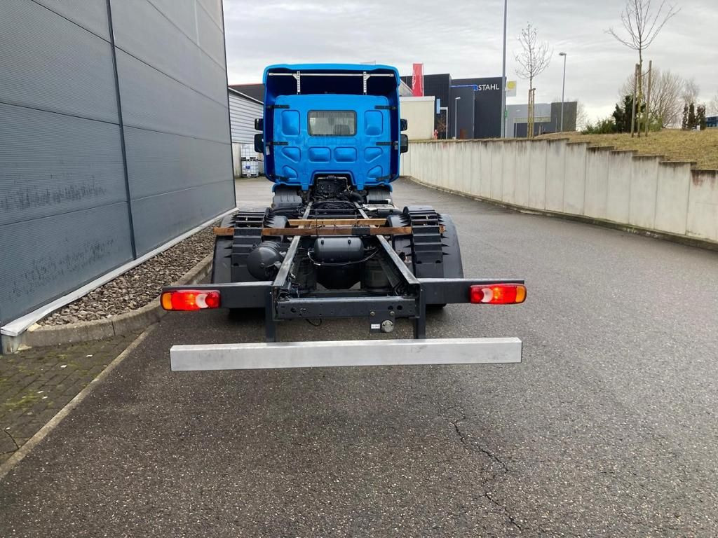 DAF LF 210 FA Standheizung / 5.00m Rd / 7.490kg DAF LF 210 FA Standheizung / 5.00m Rd / 7.490kg - Kamion sa ceradom: slika 5 DAF LF 210 FA Standheizung / 5.00m Rd / 7.490kg DAF LF 210 FA Standheizung / 5.00m Rd / 7.490kg - Kamion sa ceradom: slika 5