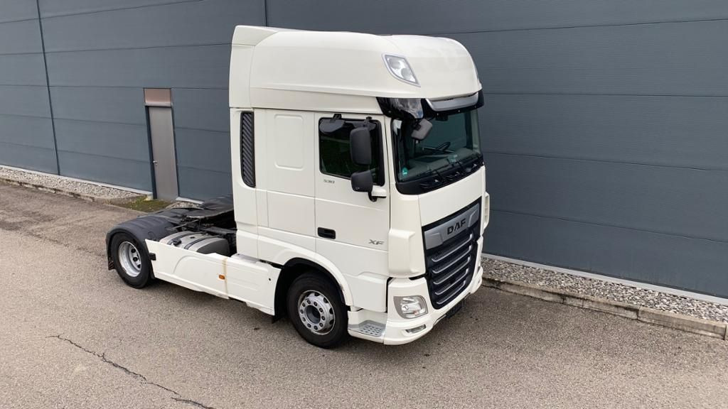 DAF XF 530 FT AUT LED LM SpurH SpurW - Tegljač: slika 1 DAF XF 530 FT AUT LED LM SpurH SpurW - Tegljač: slika 1
