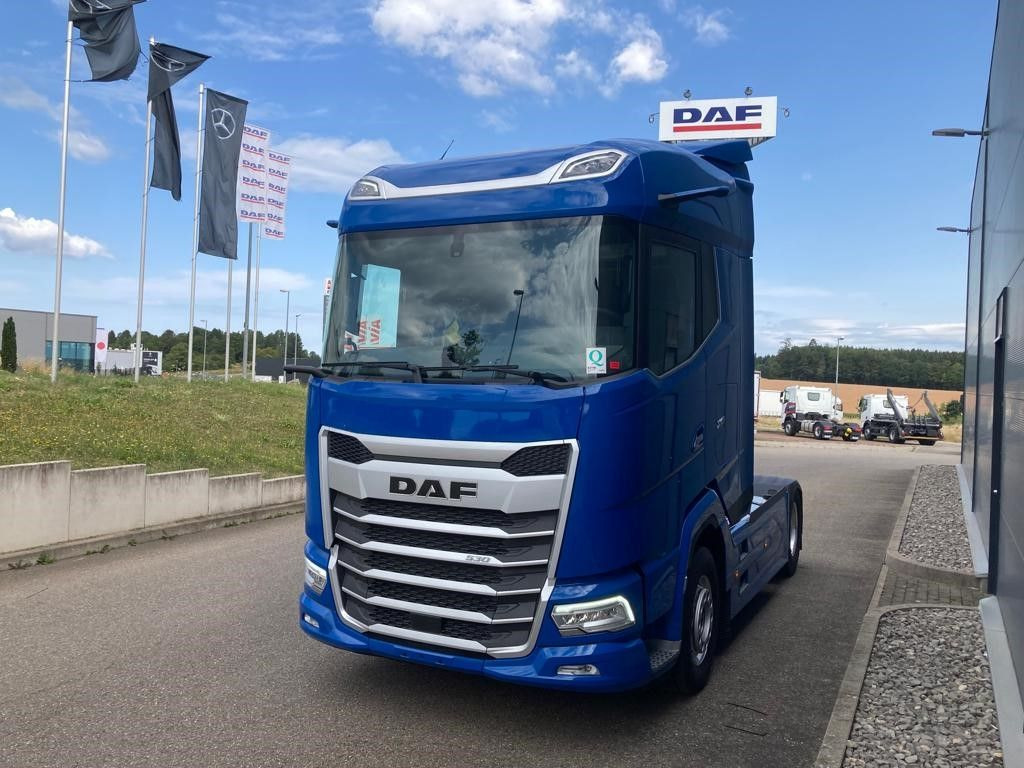 DAF XG 530 FT Alcoa Intarder Standklima Alcoa Kamera - Tegljač: slika 4 DAF XG 530 FT Alcoa Intarder Standklima Alcoa Kamera - Tegljač: slika 4