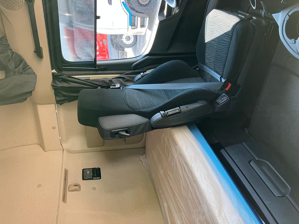 Mercedes-Benz Actros 1851 LS 4x2 - Tegljač: slika 5 Mercedes-Benz Actros 1851 LS 4x2 - Tegljač: slika 5