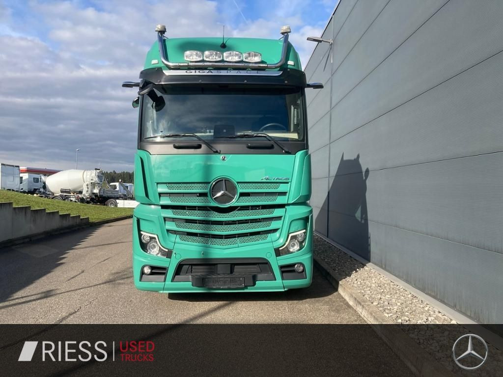 Mercedes-Benz Actros 1853 LS Giga Space Alcoa Hydraulik Navi Mercedes-Benz Actros 1853 LS Giga Space Alcoa Hydraulik Navi - Tegljač: slika 5 Mercedes-Benz Actros 1853 LS Giga Space Alcoa Hydraulik Navi Mercedes-Benz Actros 1853 LS Giga Space Alcoa Hydraulik Navi - Tegljač: slika 5