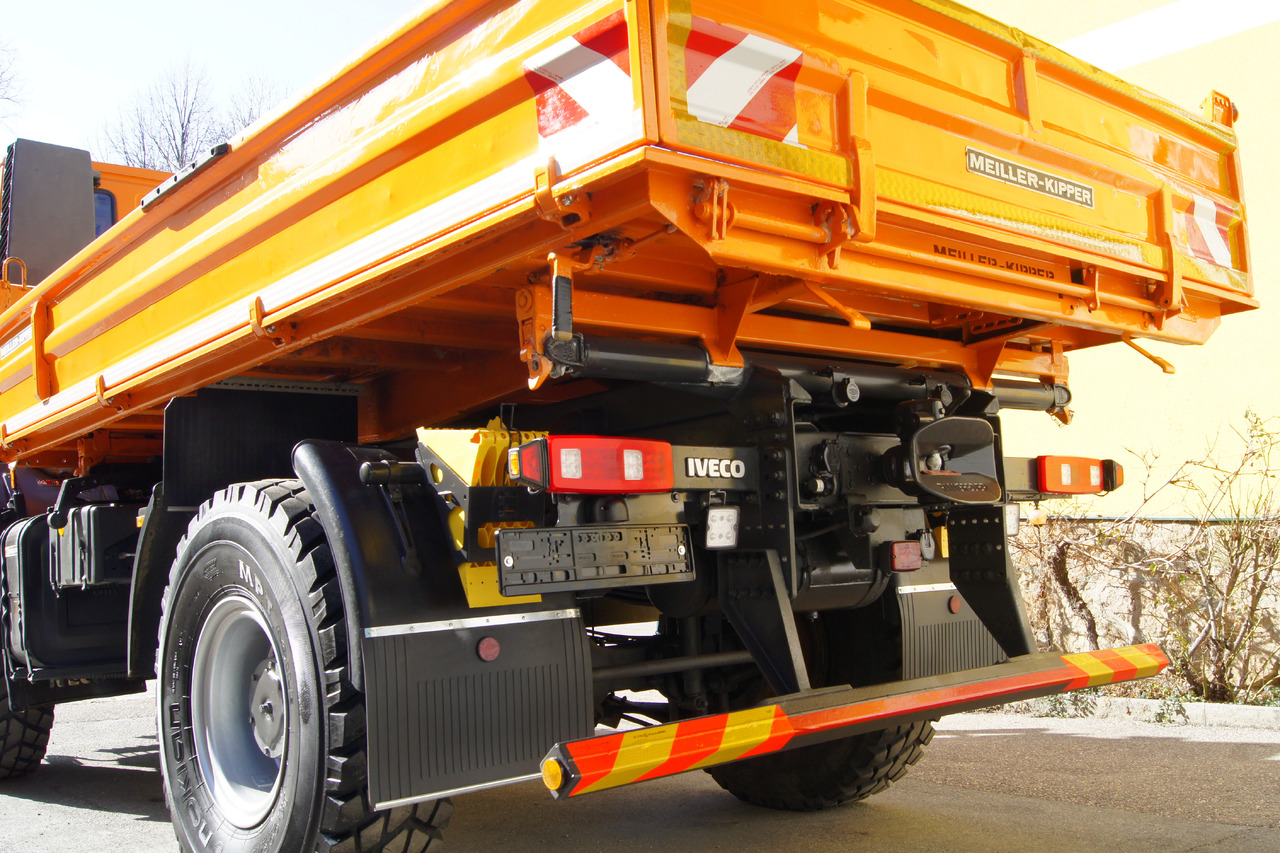 IVECO EUROCARGO 140E28 4x4/TÜV/singlebereift/Winterdienst/ Euro 5 - Korisno/ Posebno vozilo: slika 4 IVECO EUROCARGO 140E28 4x4/TÜV/singlebereift/Winterdienst/ Euro 5 - Korisno/ Posebno vozilo: slika 4