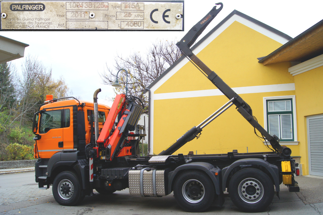 Vozilo za čišćenje snega MAN TGS 28.400 BL 6x4-4/TÜV/PK12002/PALIFT/Winterdienst/Salzstreuer/Streuer/Schneepflug: slika 18 Vozilo za čišćenje snega MAN TGS 28.400 BL 6x4-4/TÜV/PK12002/PALIFT/Winterdienst/Salzstreuer/Streuer/Schneepflug: slika 18