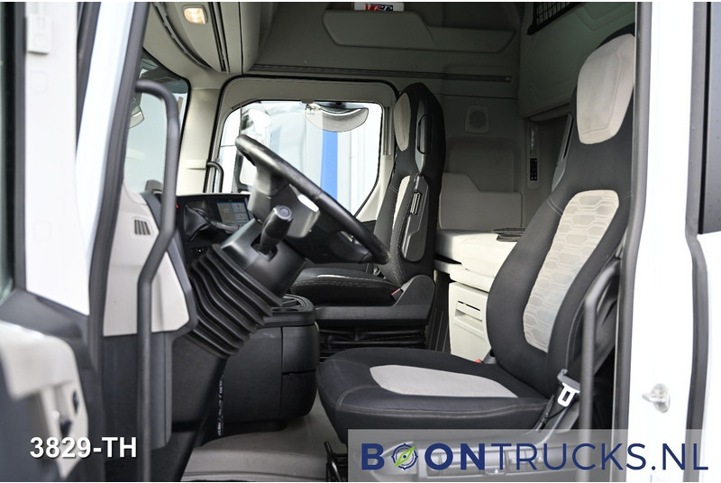 Ford F-MAX 500 4x2 | EURO6 * 2x FUEL TANK * ACC * 2x AVAILABLE - Tegljač: slika 2 Ford F-MAX 500 4x2 | EURO6 * 2x FUEL TANK * ACC * 2x AVAILABLE - Tegljač: slika 2